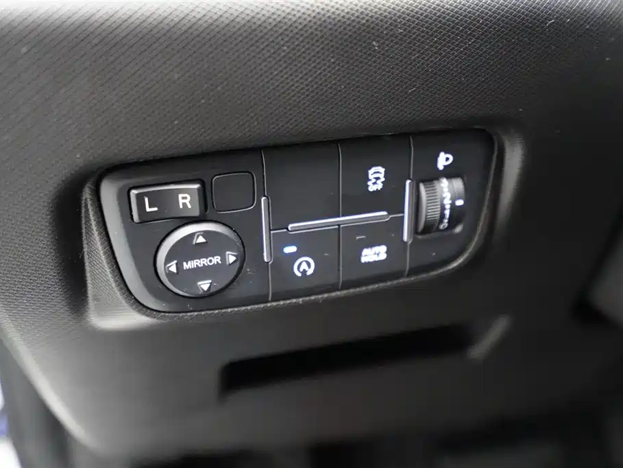 Changan Auchan X5 2023 Enjoy Edition 1.5T DCT Exclusive Type купить на сайте DeffCars