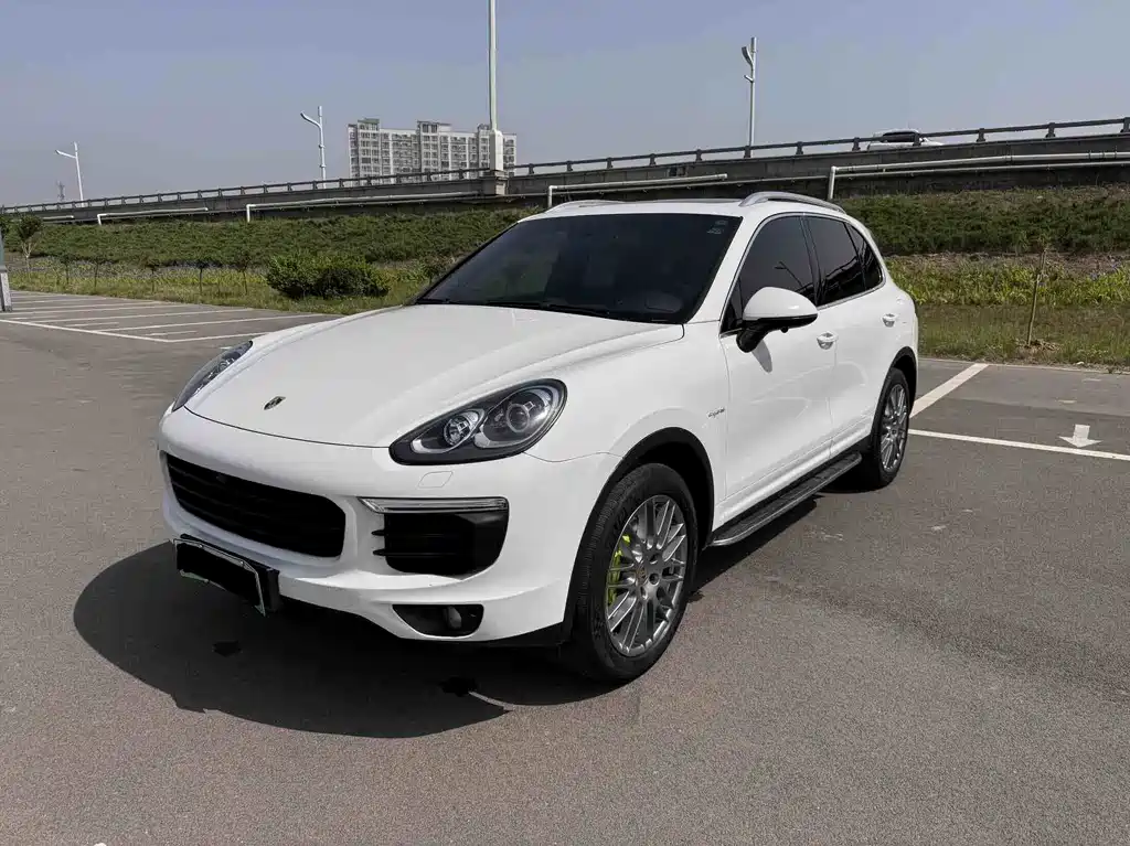 Cayenne New Energy 2016 Cayenne S E-Hybrid 3.0T купить на сайте DeffCars