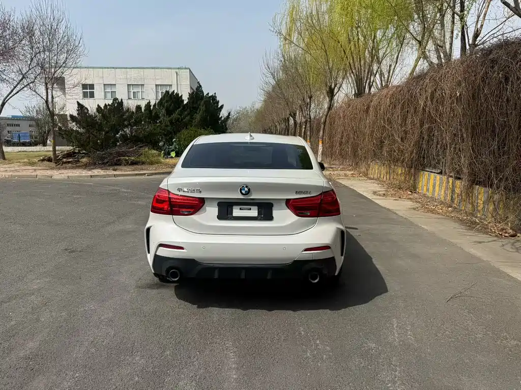 BMW 1 Series 2022 120i M Sports Night Edition купить на сайте DeffCars