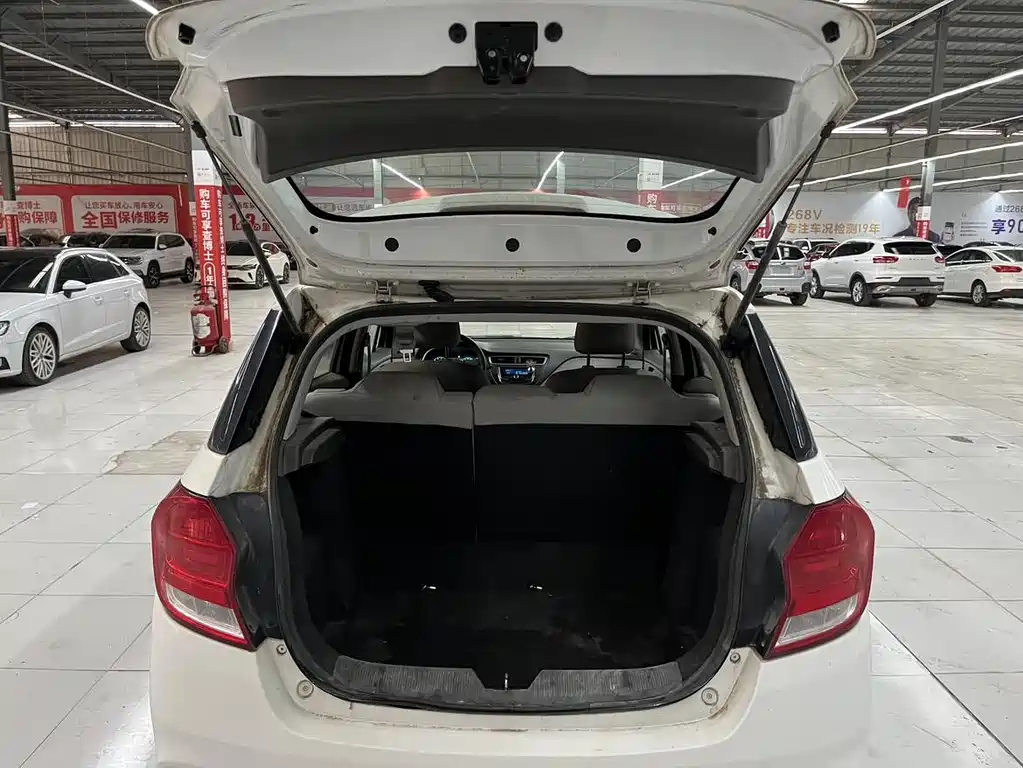 LeFeng RV 2018 1.5L Automatic Smooth Edition купить на сайте DeffCars