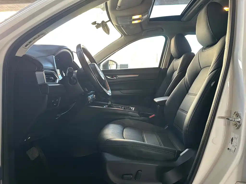 Mazda CX-5 2022 2.0L automatic two-wheel drive smart model купить на сайте DeffCars