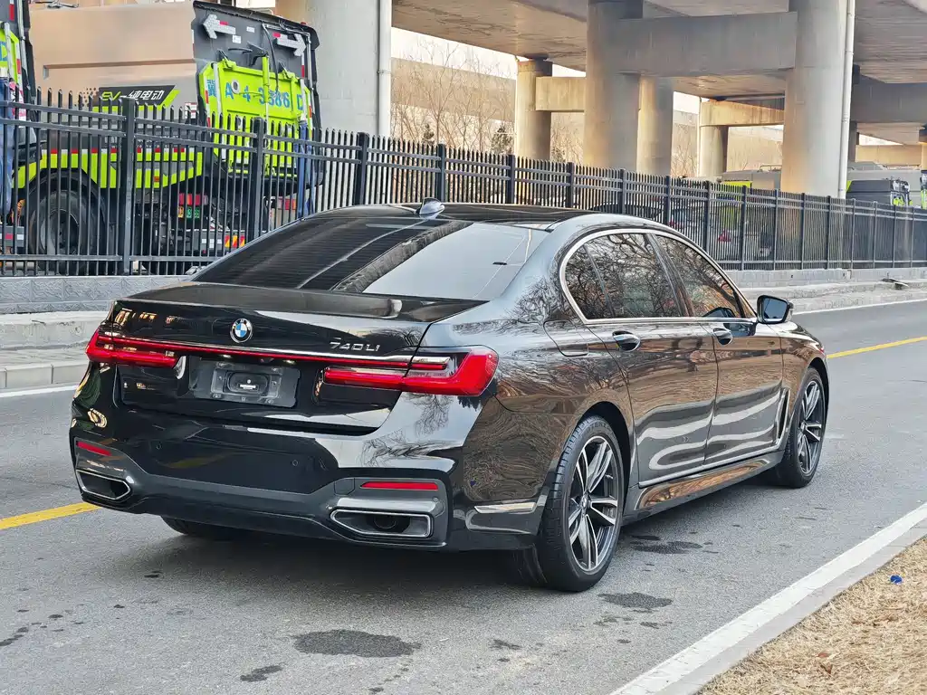 BMW 7 Series 2021 730Li M Sports Package купить на сайте DeffCars