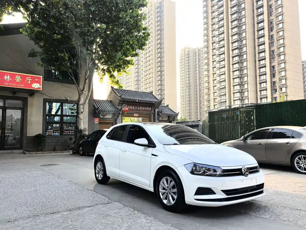 Polo 2019 Plus 1.5L Automatic Colorful Technology Edition купить на сайте DeffCars