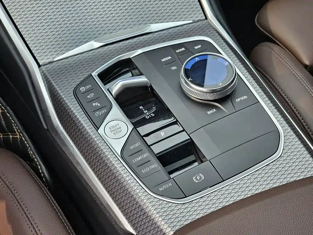 BMW 3 Series 2023 325i M Sports Night Package купить на сайте DeffCars