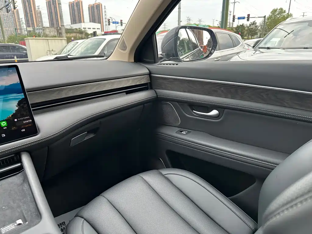 Wenjie M7 2024 1.5T rear drive Plus version 6 seats купить на сайте DeffCars