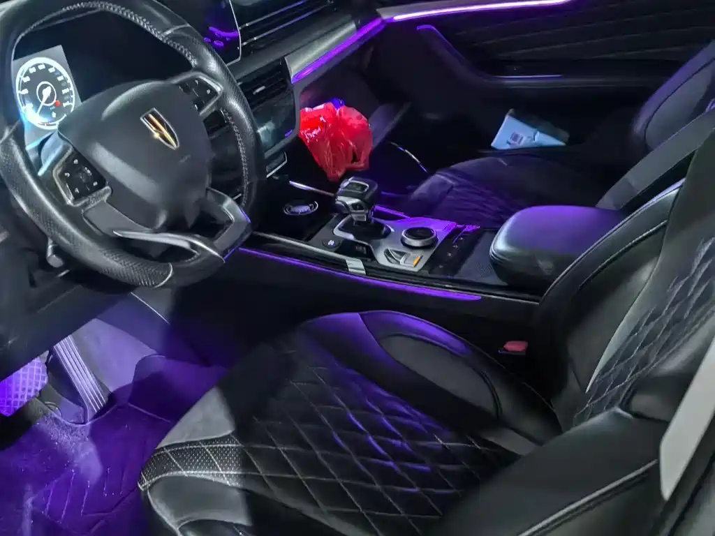 Hongqi HS5 2019 2.0T Zhilian Qixiang four-wheel drive version купить на сайте DeffCars