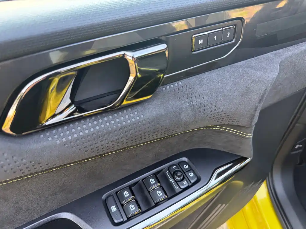 Lynk & Co 03 2019 03+ 2.0TD Automatic Wind Control Edition купить на сайте DeffCars