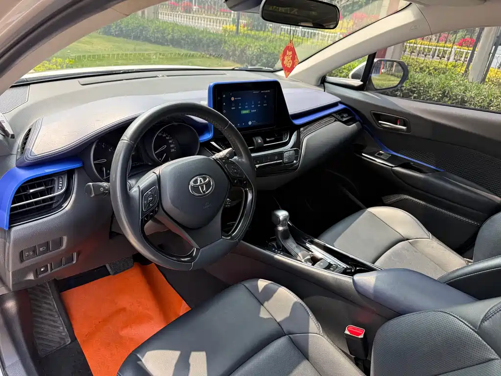 Toyota C-HR 2021 2.0L Luxury Edition купить на сайте DeffCars