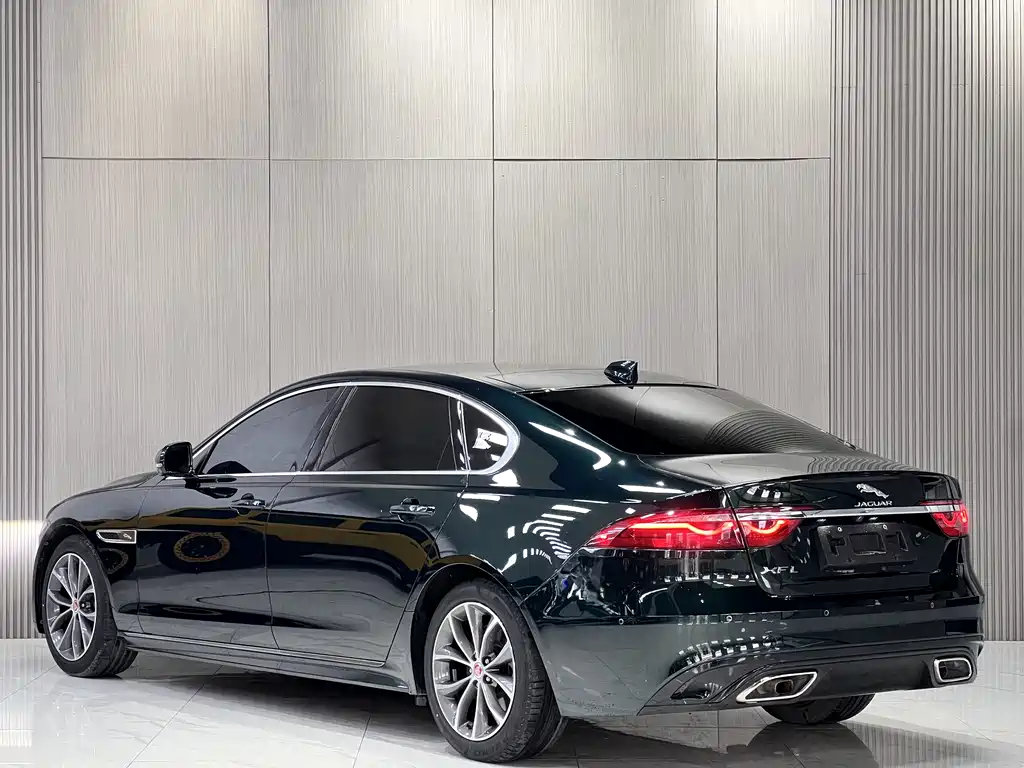 Jaguar XFL 2022 XFL 2.0T P250 two-wheel drive elite sports version купить на сайте DeffCars