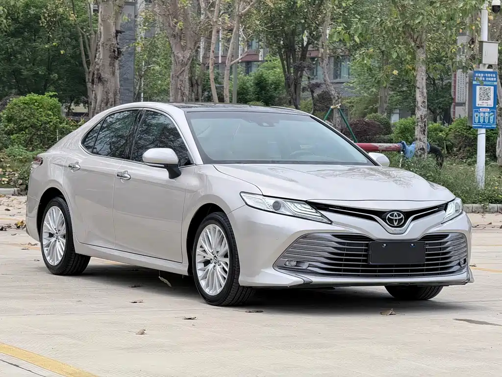 Camry 2019 facelift 2.5G Deluxe Edition купить на сайте DeffCars