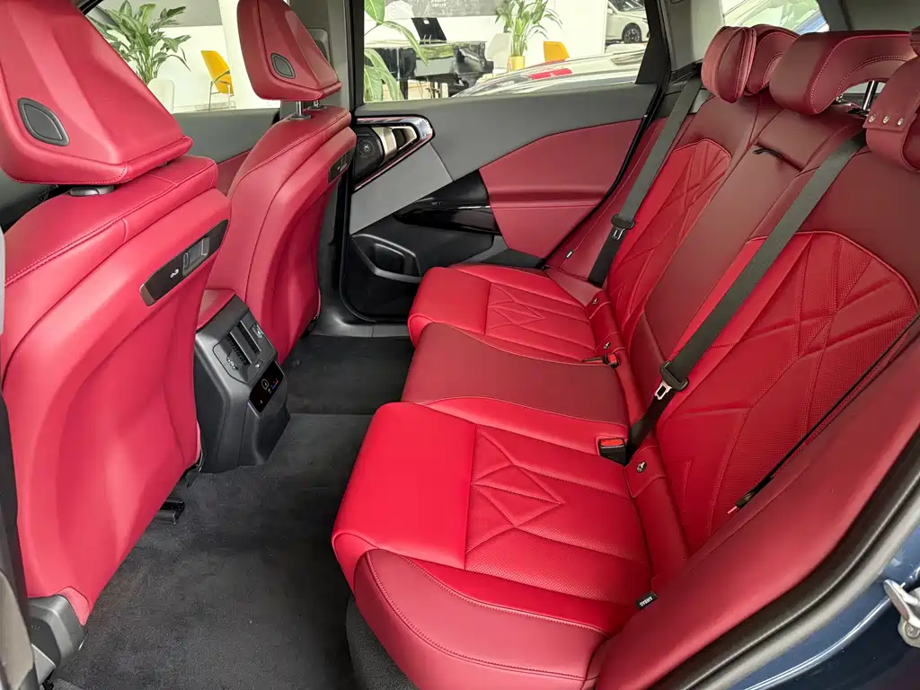 BMW X3 2025 xDrive30L Exclusive M Sports Package купить на сайте DeffCars