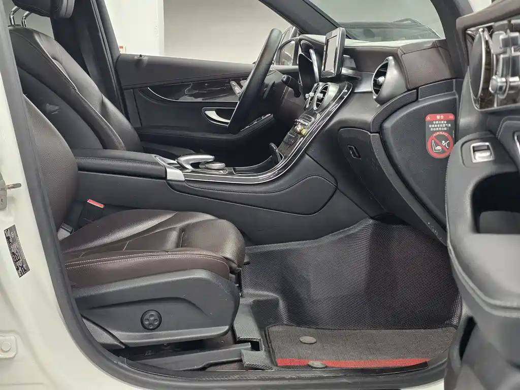 Mercedes-Benz GLC 2016 GLC 260 4MATIC luxury model купить на сайте DeffCars