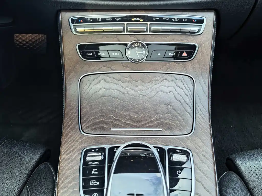 Mercedes-Benz E-Class 2018 facelift E 200 L купить на сайте DeffCars