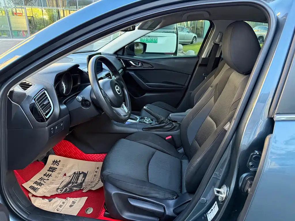 Mazda Axela 2014 sedan 1.5L automatic comfort type купить на сайте DeffCars