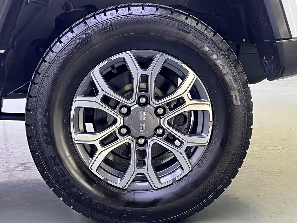Beijing Off-Road BJ40 2024 2.0T City Hunter Honor Edition купить на сайте DeffCars