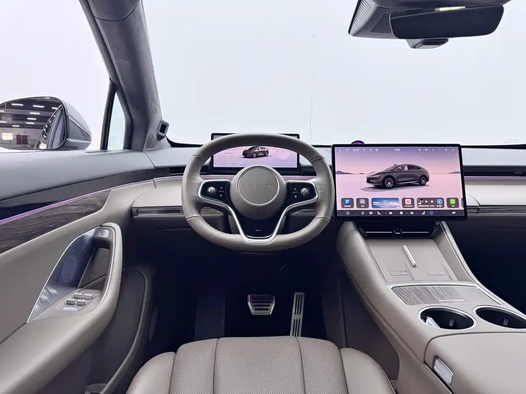 Zhijie R7 2025 extended range 251km Max купить на сайте DeffCars