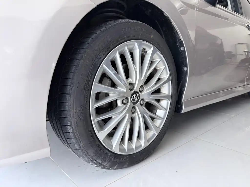 Camry 2019 facelift 2.5G Deluxe Edition купить на сайте DeffCars
