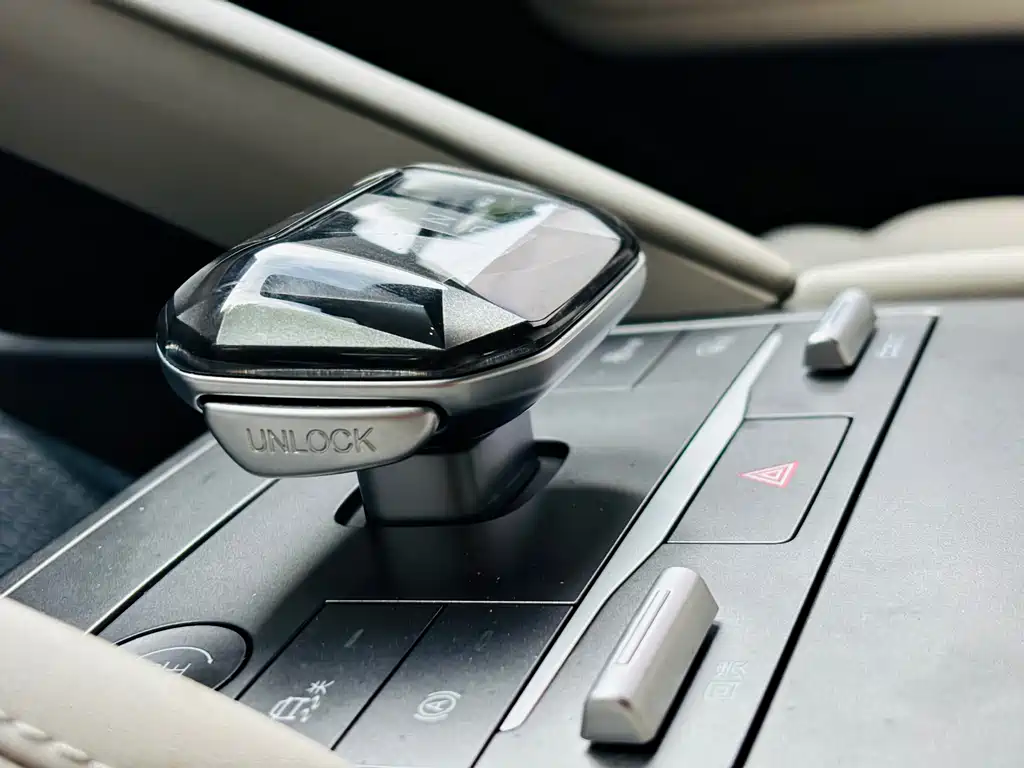 Yuan UP 2024 model 401KM leading купить на сайте DeffCars