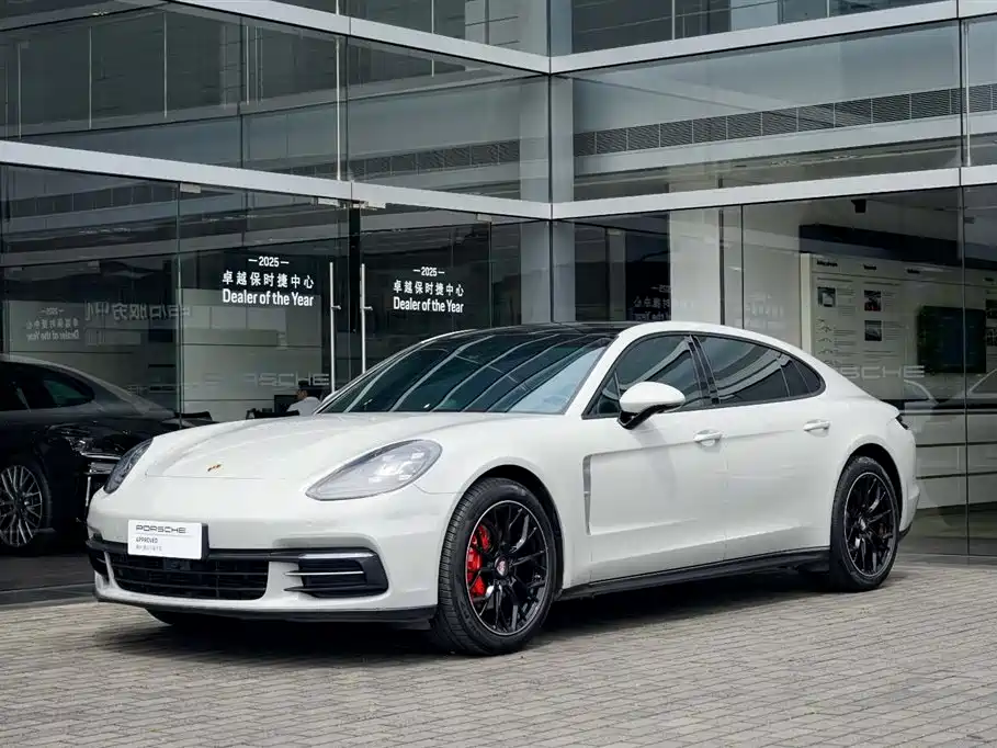 Panamera 2017 Panamera Executive Extended Edition 3.0T купить на сайте DeffCars