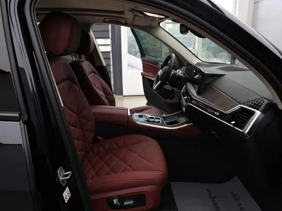 BMW X5 2023 xDrive 30Li Exclusive M Sports Night Package купить на сайте DeffCars