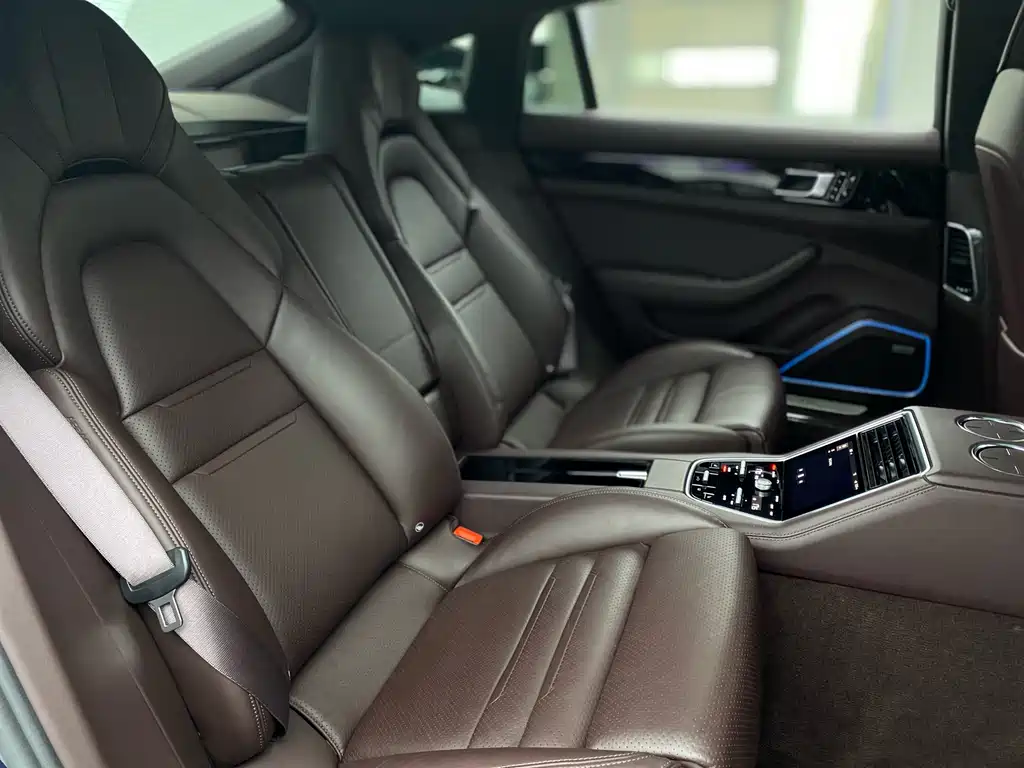 Panamera 2017 Panamera 4 Executive Extended Edition 3.0T купить на сайте DeffCars