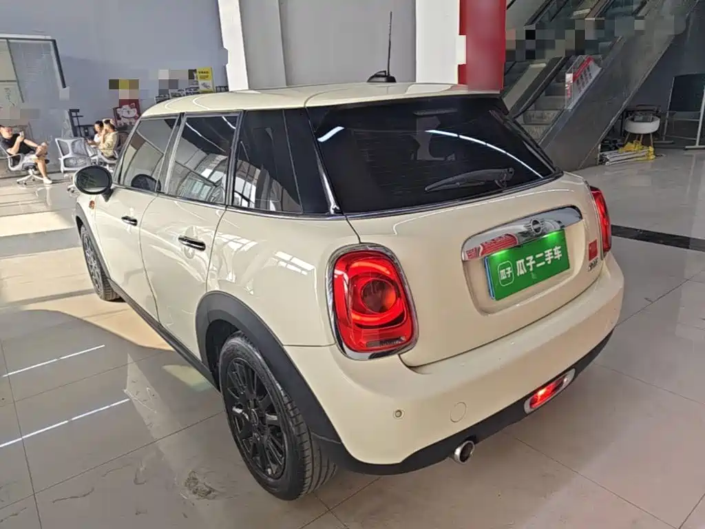 MINI 2018 1.5T ONE PLUS five-door version купить на сайте DeffCars