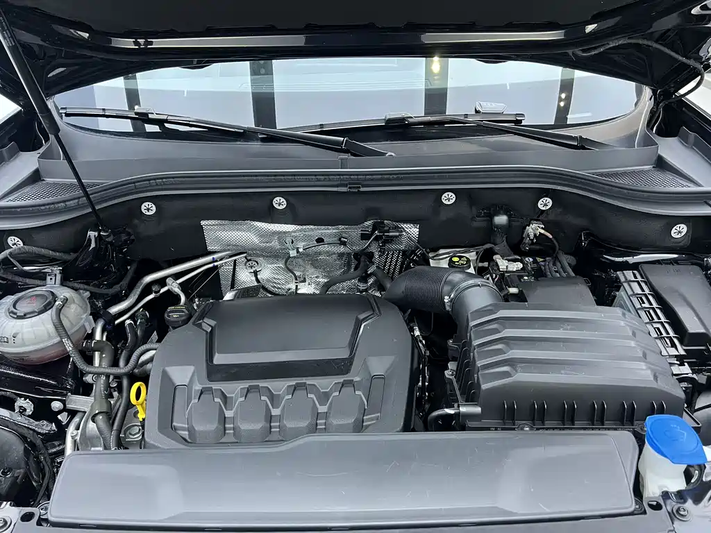 Touron 2024 380TSI four-wheel drive Dragon Edition купить на сайте DeffCars