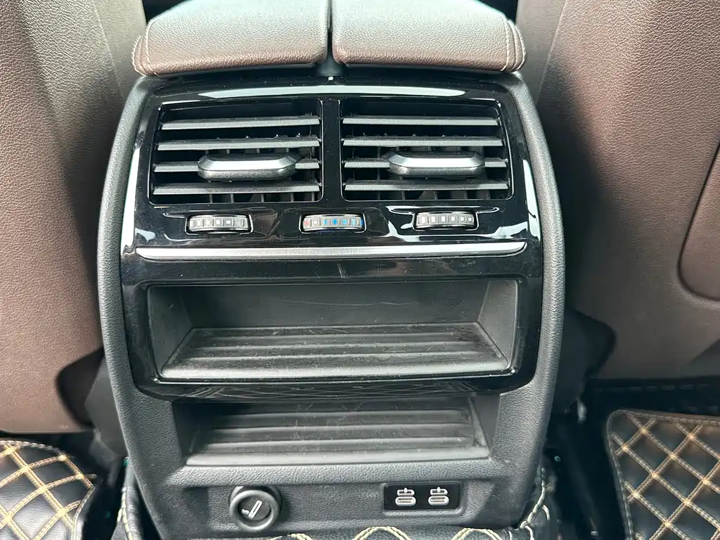 BMW 5 Series 2021 530Li Leading M Sports Package купить на сайте DeffCars