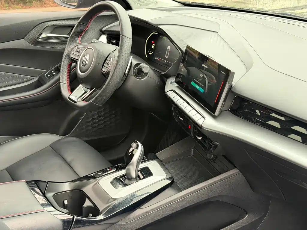 MG5 2021 300TGI DCT Green Luxury Edition купить на сайте DeffCars