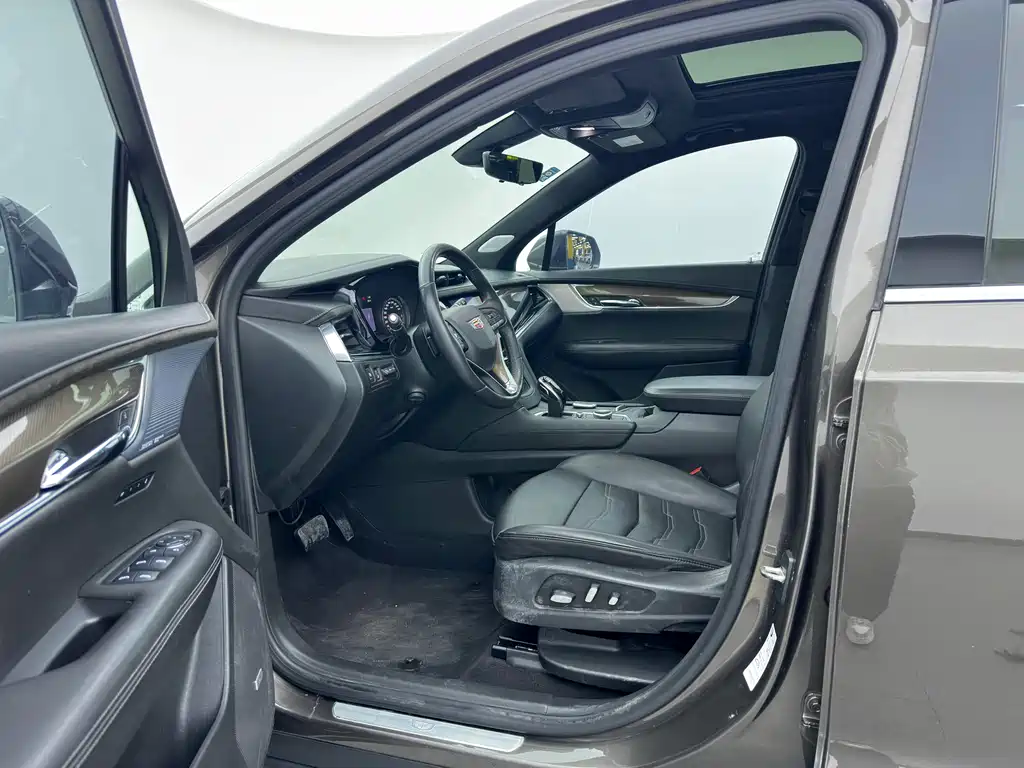 Cadillac XT6 2020 28T six-seat four-wheel drive platinum sports version купить на сайте DeffCars