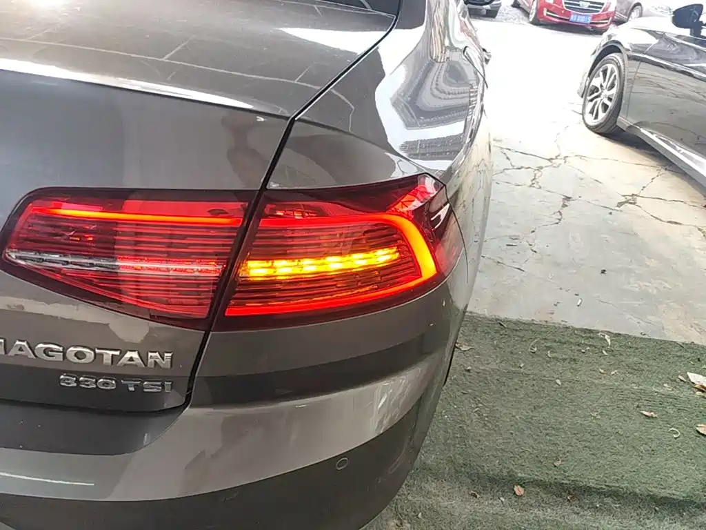 Magotan 2018 330TSI DSG luxury model купить на сайте DeffCars