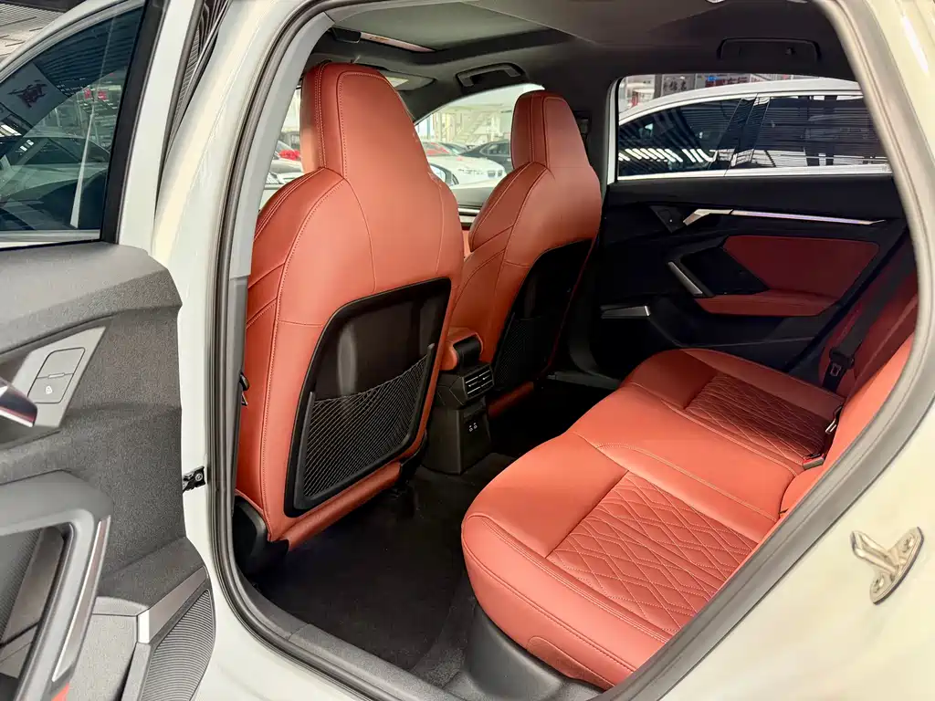 Audi A3 2025 A3L Limousine 35TFSI Flying Spur Exclusive купить на сайте DeffCars