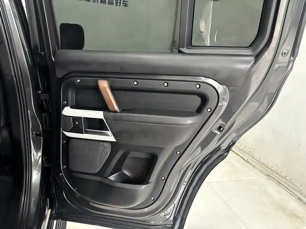 Land Rover Defender 2023 facelift 110 3.0T P400 X-DYNAMIC HSE купить на сайте DeffCars