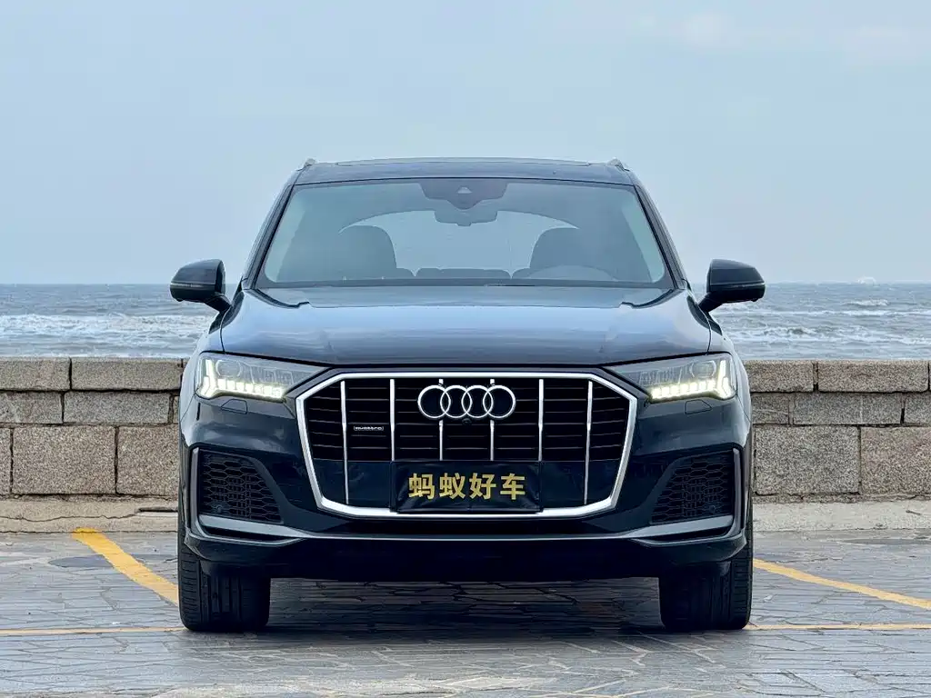 Audi Q7 2020 55 TFSI quattro S line sports купить на сайте DeffCars