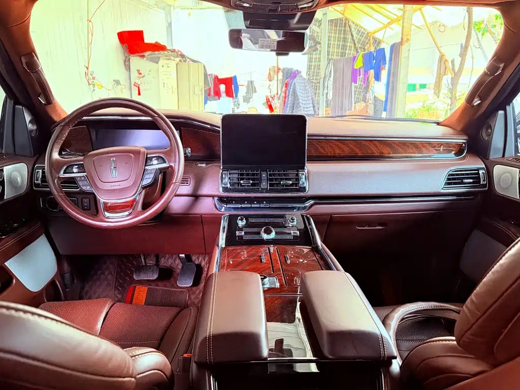 Navigator 2020 3.5T Long Axis Presidential Edition купить на сайте DeffCars