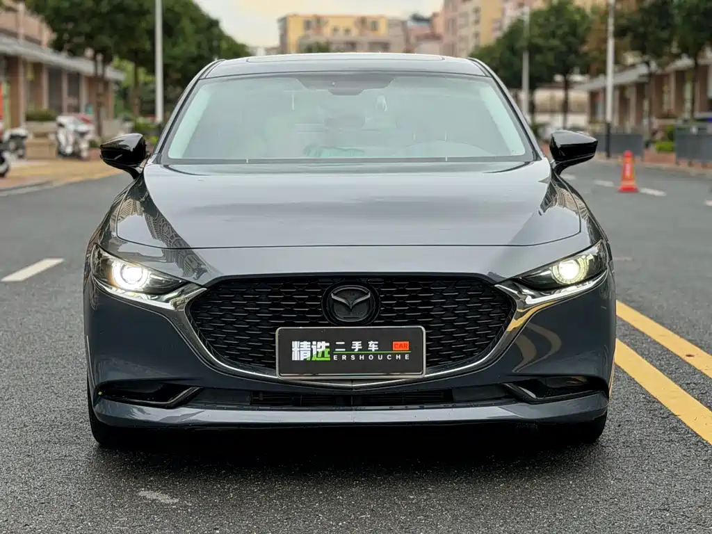 Mazda Axela 2022 2.0L Automatic Quality Obsidian купить на сайте DeffCars