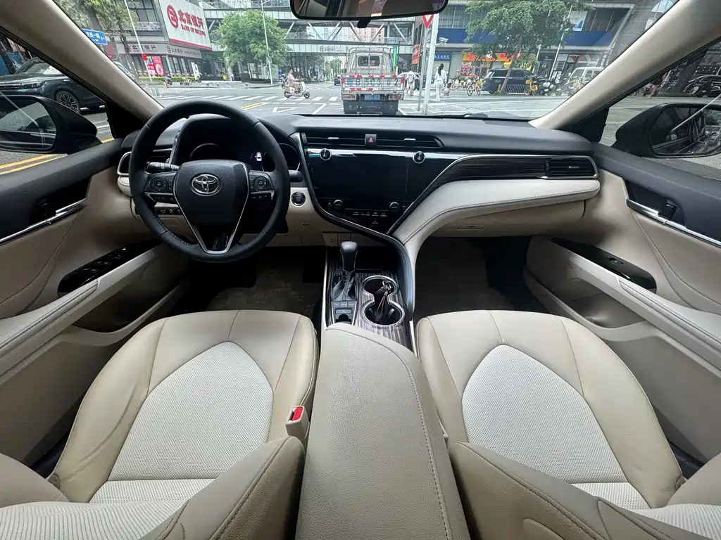 Camry 2019 2.5G Deluxe Edition National V купить на сайте DeffCars