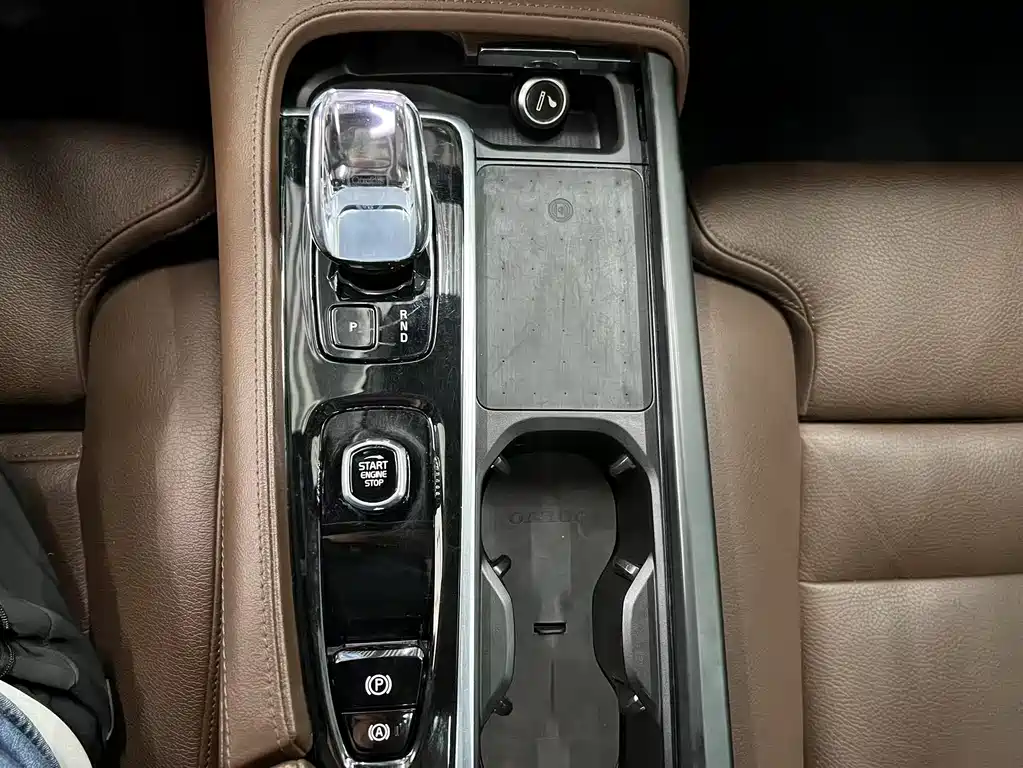 Volvo S90 2024 B5 Zhiyuan Luxury Edition купить на сайте DeffCars