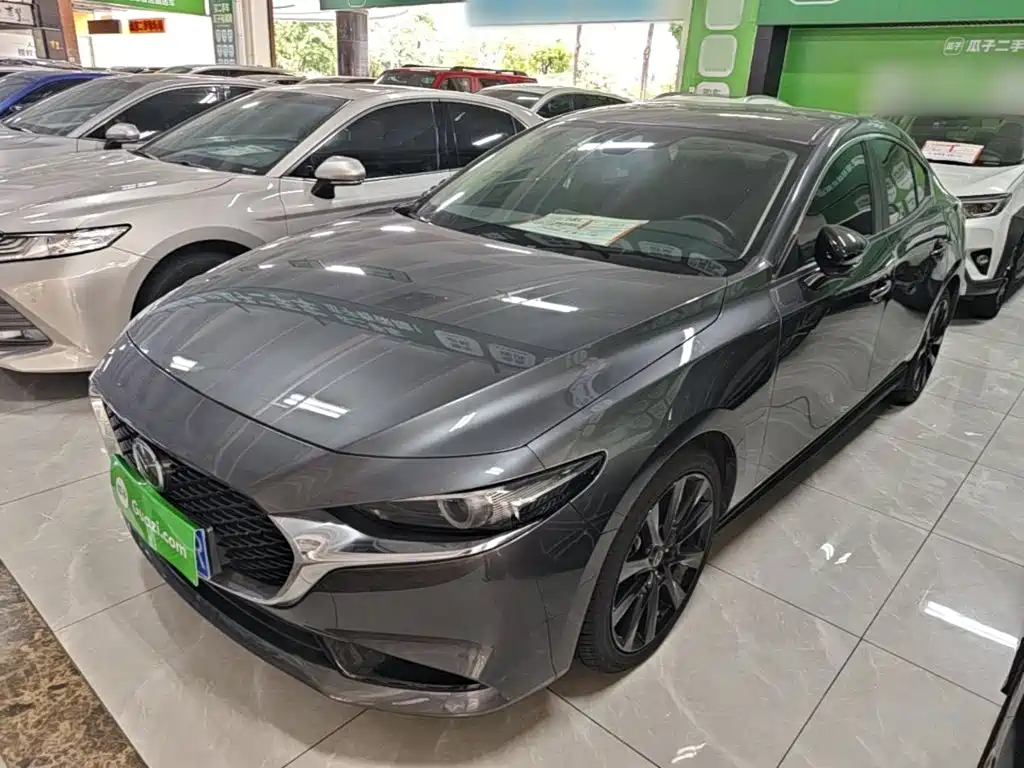 Mazda3 Angkesela 2022 2.0L Automatic Premium Obsidian Edition купить на сайте DeffCars