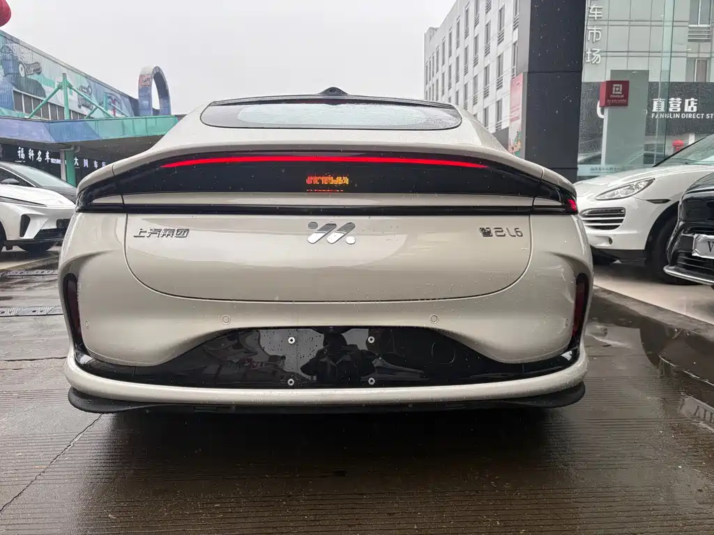 Zhiji L6 2025 Max+ купить на сайте DeffCars