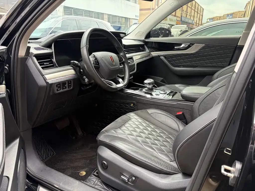 Hongqi HS5 2019 2.0T Zhilian Qixiang four-wheel drive version купить на сайте DeffCars