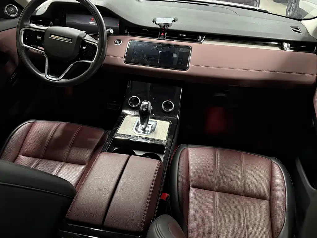 Range Rover Evoque 2023 Evoque L 249PS Deluxe Edition купить на сайте DeffCars