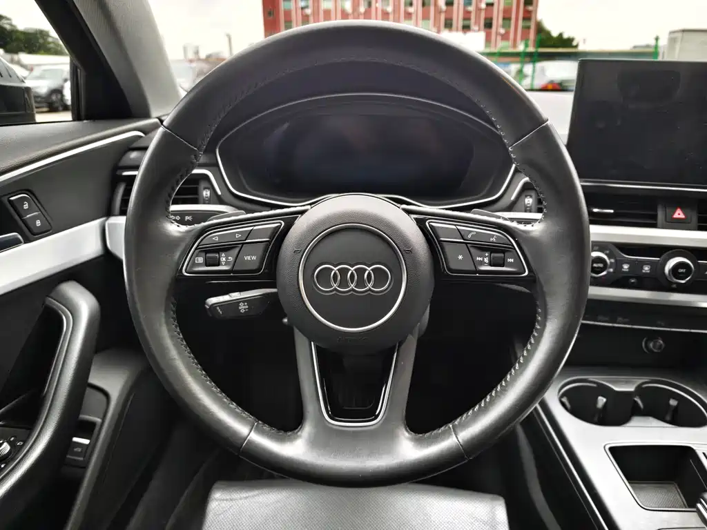 Audi A4L 2020 40 TFSI Fashionable and Dynamic купить на сайте DeffCars