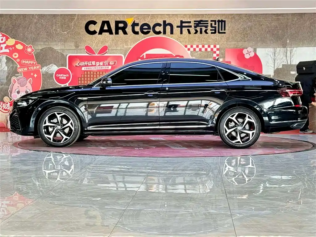 Passat 2023 330TSI Starry Sky Elite Edition купить на сайте DeffCars