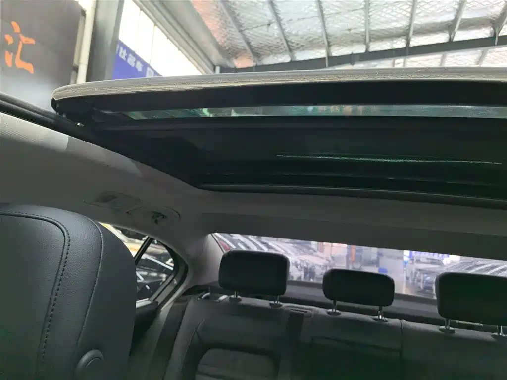 Magotan 2018 330TSI DSG leading model купить на сайте DeffCars