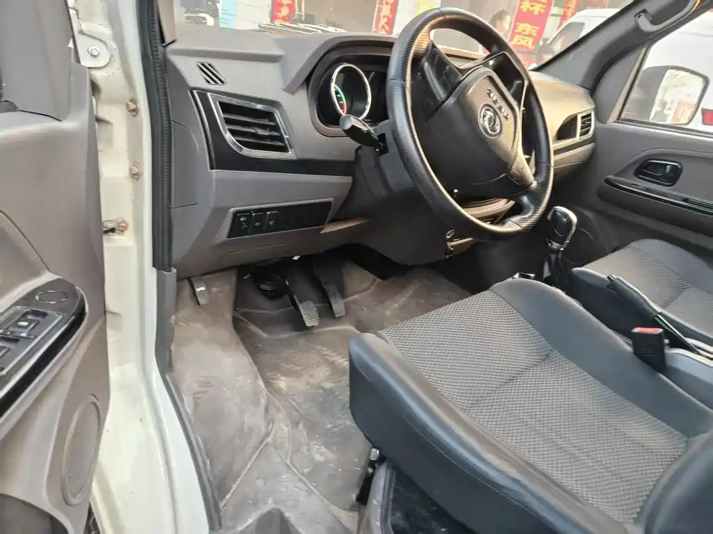Yufeng EM26 2023 high-end version 41.86kWh CATL купить на сайте DeffCars
