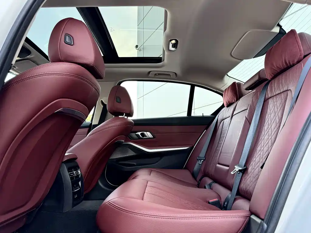 BMW 3 Series 2023 320Li M Sports Package купить на сайте DeffCars