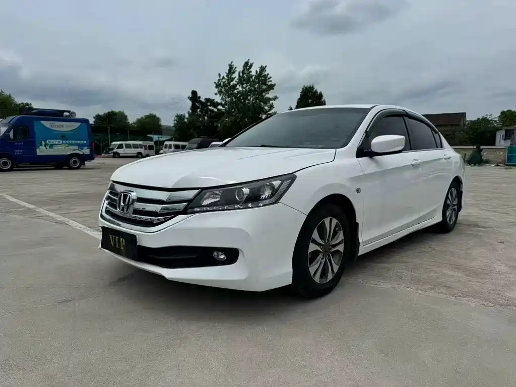 Accord 2015 2.0L LX Comfort Edition купить на сайте DeffCars