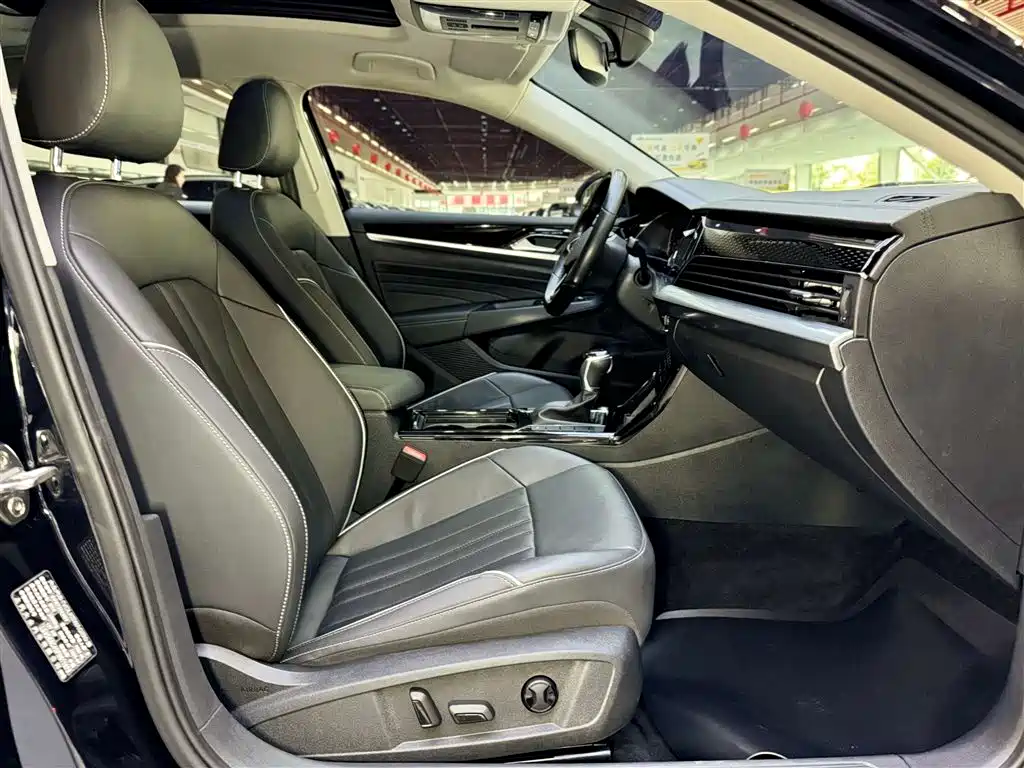 Passat 2023 facelift 330TSI Star Elite Edition купить на сайте DeffCars