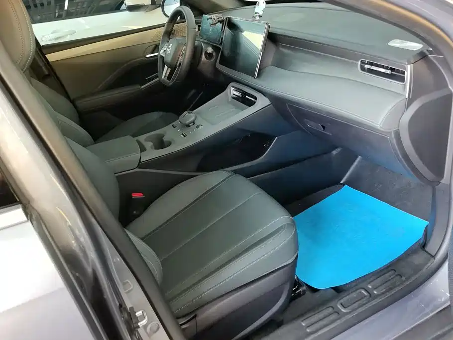 Qin PLUS 2025 DM-i Smart Driving Edition 120KM Transcendence Type купить на сайте DeffCars